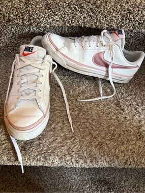 Nike Court Legacy sneakers size 6y